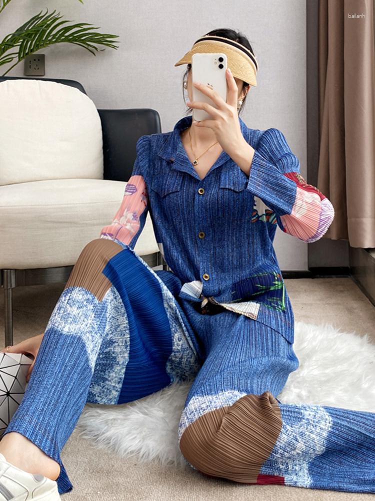 Women's Two Piece Pants Miyake Pleated Print 2 Pieces Women Spring 2023 Trend Casual Single Breasted Shirt With Color Block Wide Leg, Picture color suit
Women's Two Piece Pants Miyake Pleated Print 2 Pieces Women Spring 2023 Trend Casual Single Breasted Shirt With Color Block Wide Leg, Picture color suit