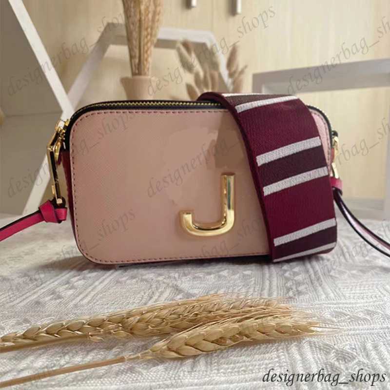 Shoulder Bag womens designer bag purse luxurys handbag famous brands Shoulder Bags Crossbody Camera Shoppers Leather Messenger Vintage Bag female wallet 230410
Shoulder Bag womens designer bag purse luxurys handbag famous brands Shoulder Bags Crossbody Camera Shoppers Leather Messenger Vintage Bag female wallet 230410