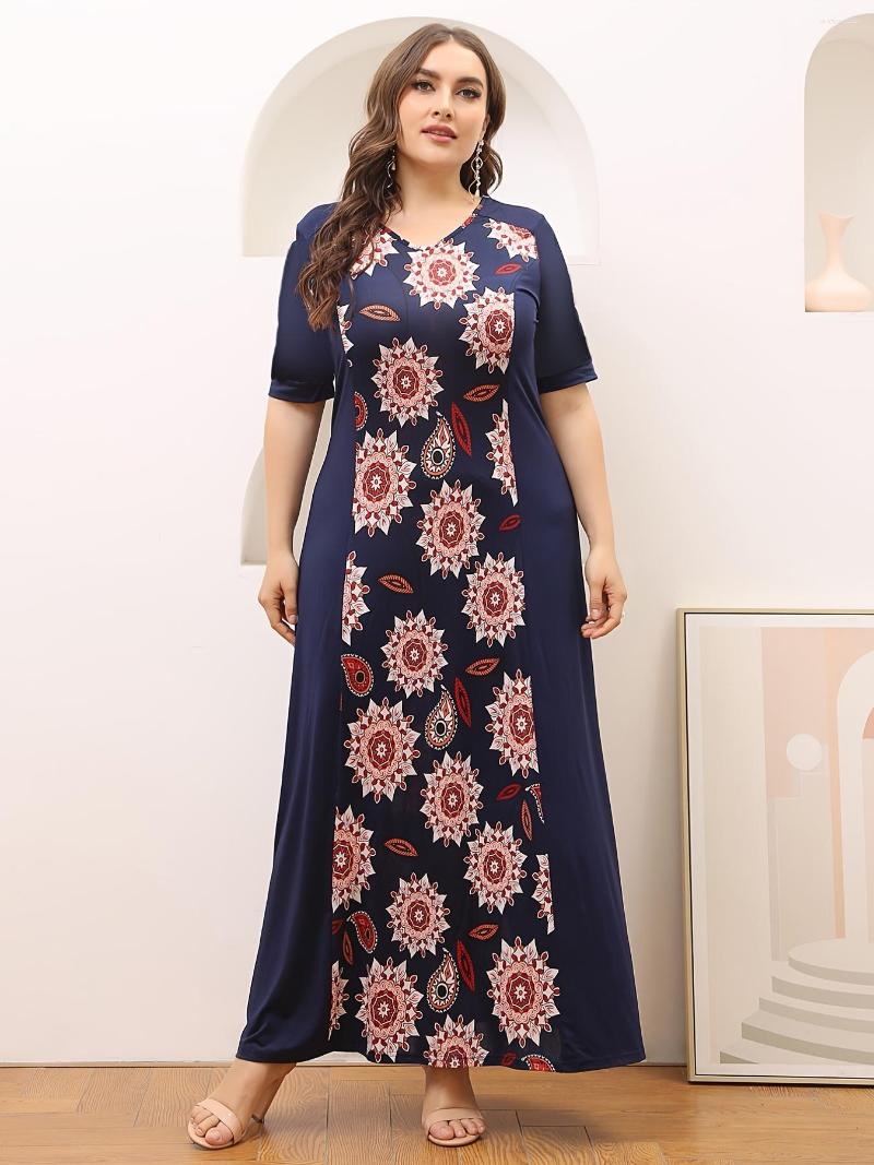 Plus Size Dresses Floral Print Colorblock V Neck Short Sleeve Maxi Dress Women's Elegant Medium Stretch Long, Blue
Plus Size Dresses Floral Print Colorblock V Neck Short Sleeve Maxi Dress Women's Elegant Medium Stretch Long, Blue