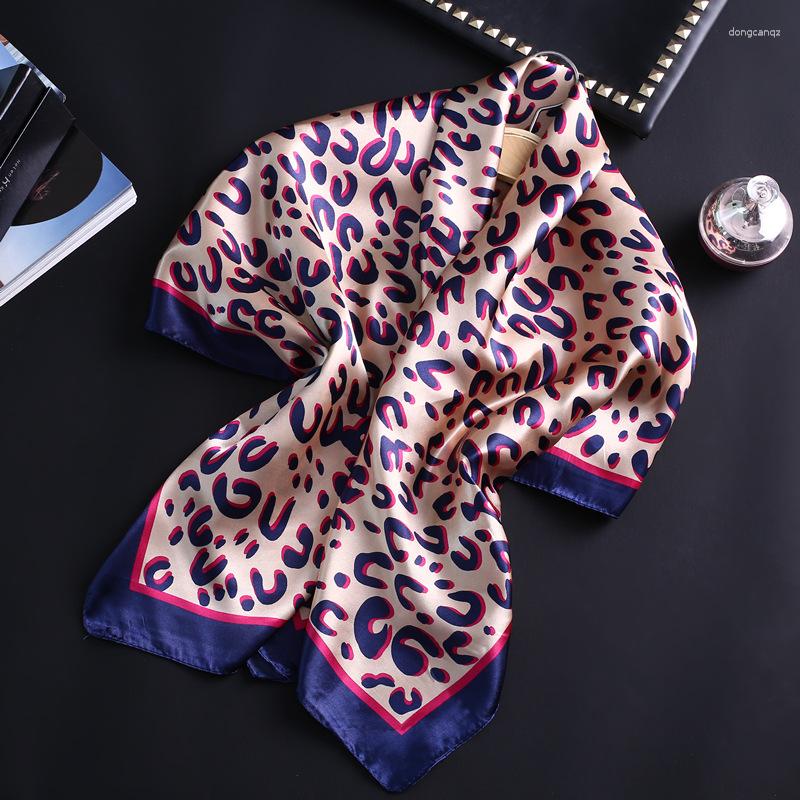Scarves European Leopard Scarf Silk Feeling Square Muslim Headscarf Large Size Pashmina Femme Bandana Foulard 90 90cm Hijab 2023
Scarves European Leopard Scarf Silk Feeling Square Muslim Headscarf Large Size Pashmina Femme Bandana Foulard 90 90cm Hijab 2023