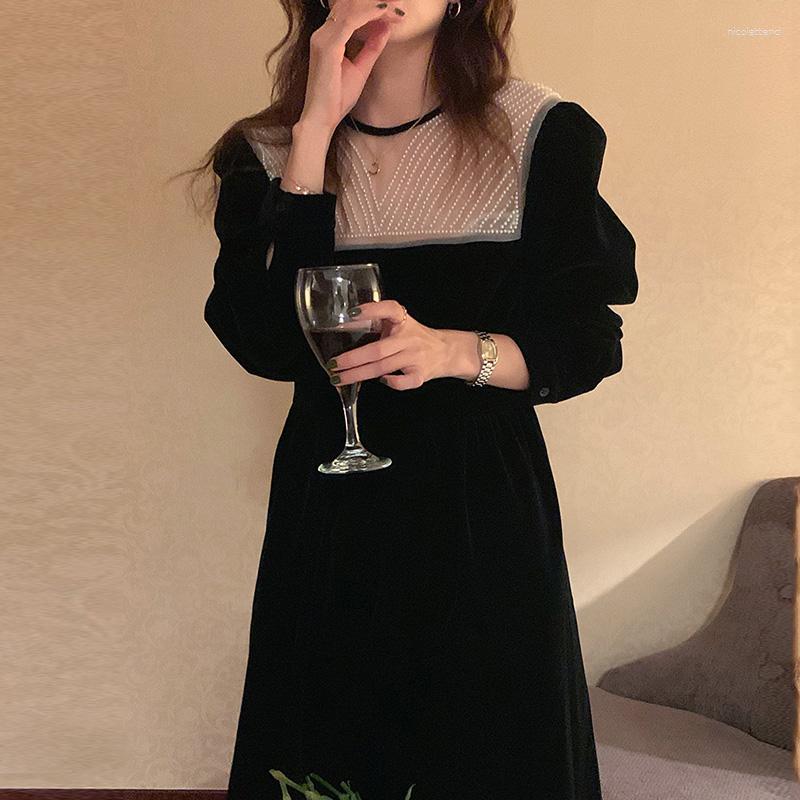 Casual Dresses Autumn Winter 2023 Ladies Dress French Style Temperament Pearl Collar Vintage Women Puff Sleeve Velvet Robe, Black
Casual Dresses Autumn Winter 2023 Ladies Dress French Style Temperament Pearl Collar Vintage Women Puff Sleeve Velvet Robe, Black
