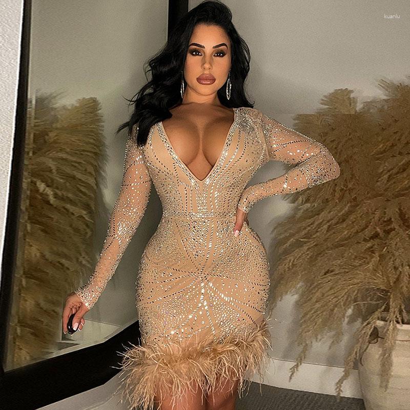 Casual Dresses Sexy Feathers Sparkly Diamonds Birthday Women Luxury Rhinestone Night Club Mini Dress Mesh Sheer Long Sleeve Party, Black
Casual Dresses Sexy Feathers Sparkly Diamonds Birthday Women Luxury Rhinestone Night Club Mini Dress Mesh Sheer Long Sleeve Party, Black
