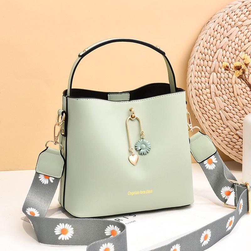 Evening Bags Handbags For Women 2023 Trend Designer Luxury Fashion Leather Shoulder Female Bag Messenger Bucket Tote Bolsas Femininas, Green
Evening Bags Handbags For Women 2023 Trend Designer Luxury Fashion Leather Shoulder Female Bag Messenger Bucket Tote Bolsas Femininas, Green