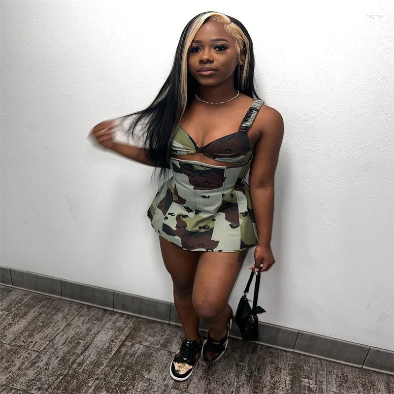 Women' Tracksuits Women Outdoor Military Style Casual Shorts Suit Summer Printed Sleeveless T-shirt With Same High Waist, Army green
Women' Tracksuits Women Outdoor Military Style Casual Shorts Suit Summer Printed Sleeveless T-shirt With Same High Waist, Army green