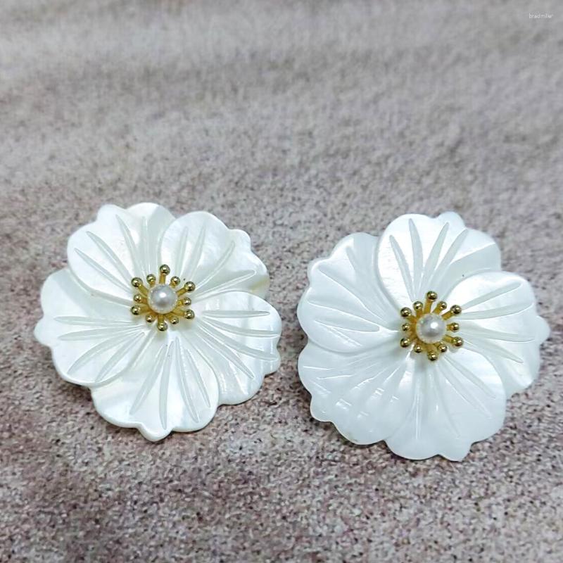 Stud Earrings 32MM Mother Of Pearl White Fower Bridesmaids Jewelry Medium Size Detachable Studs Hawaiian Island
Stud Earrings 32MM Mother Of Pearl White Fower Bridesmaids Jewelry Medium Size Detachable Studs Hawaiian Island
