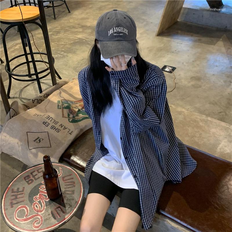Women's Blouses Summer Long Cardigan Ladies Korean Plaid Shirt Women Design Sleeve Jacket Loose Outer Wear Lazy Wind Mid Length Top
Women's Blouses Summer Long Cardigan Ladies Korean Plaid Shirt Women Design Sleeve Jacket Loose Outer Wear Lazy Wind Mid Length Top