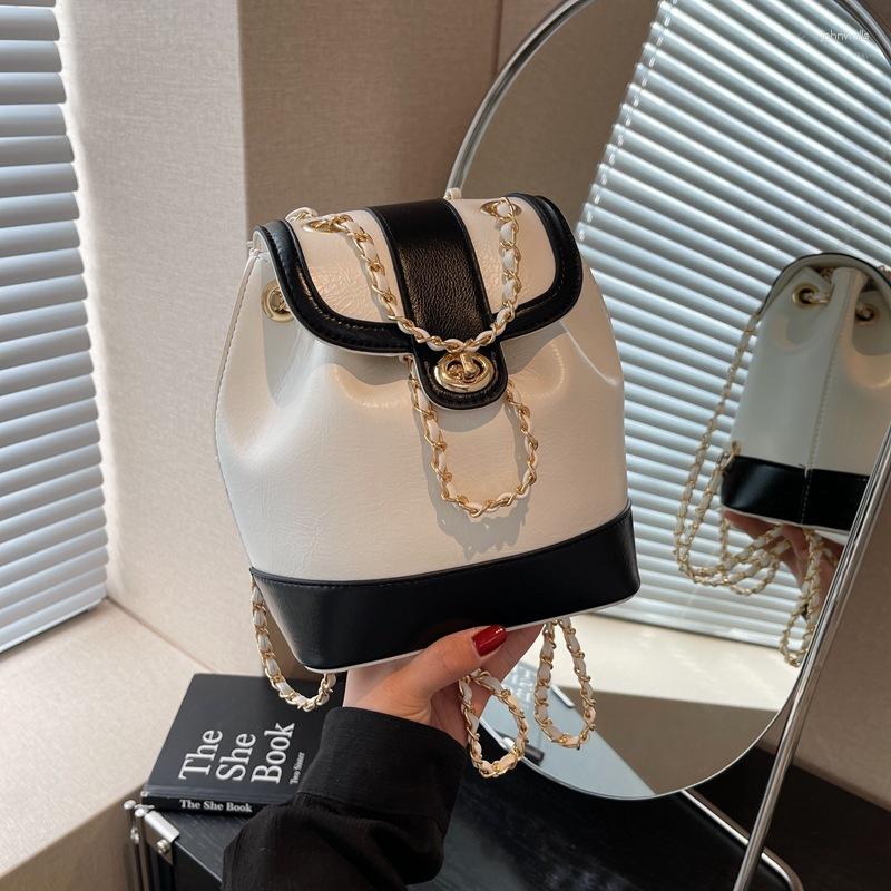 School Bags Chain Shoulder Bag For Women 2023 Fashion Small Fragrance Style Retro Oil Leather Bucket, Black
School Bags Chain Shoulder Bag For Women 2023 Fashion Small Fragrance Style Retro Oil Leather Bucket, Black