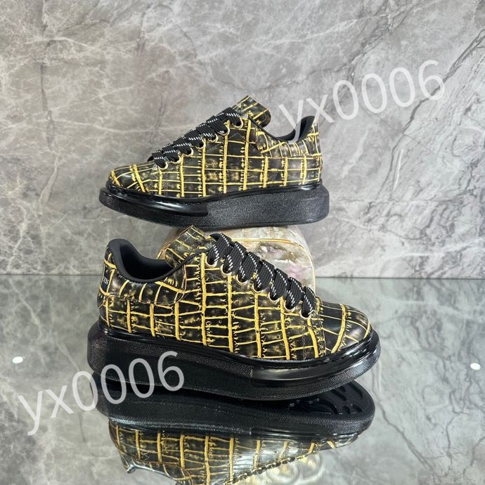 New Luxury Casual Shoes small white shoes lovers' letters flat bottom lace up board shoes men's and women's sports low tops shoes, 01
New Luxury Casual Shoes small white shoes lovers' letters flat bottom lace up board shoes men's and women's sports low tops shoes, 01
