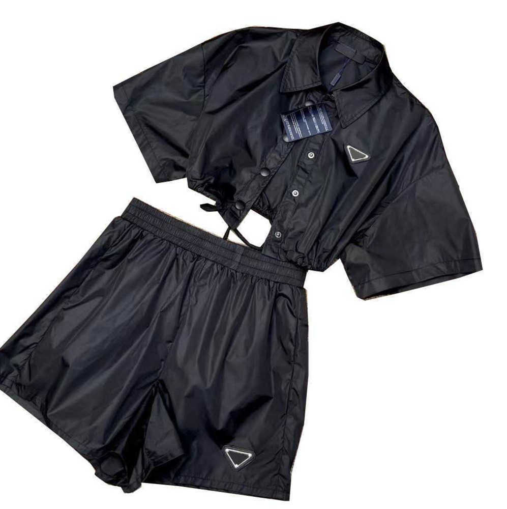 Luxury women's tracksuits designer suit coat fashion with nylon fabric classic letter top pants cowboy top jacket tracksuit T-shirt Sweatshirt Size S-L67, Black1
Luxury women's tracksuits designer suit coat fashion with nylon fabric classic letter top pants cowboy top jacket tracksuit T-shirt Sweatshirt Size S-L67, Black1