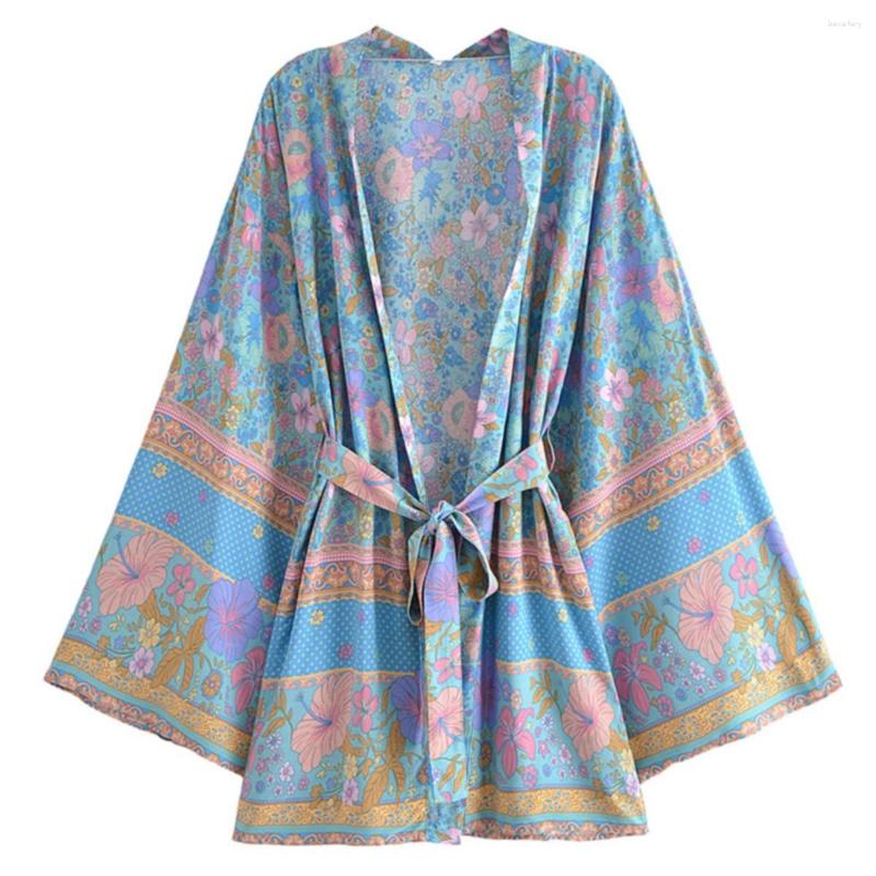 Women's Swimwear Long Cardigan Summer Blouse Beach Cape Blue With Pink Flower Print Kimono Shirt Holiday Tide Bow, Lavender
Women's Swimwear Long Cardigan Summer Blouse Beach Cape Blue With Pink Flower Print Kimono Shirt Holiday Tide Bow, Lavender