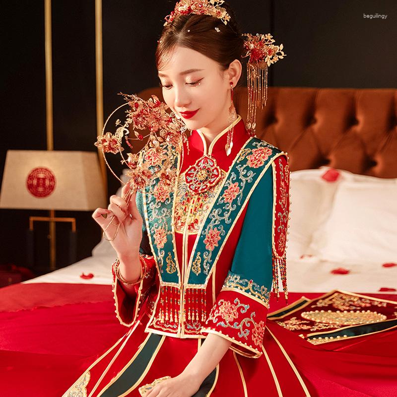 Ethnic Clothing Exquisite Embroidery Pearl Decoration Marry Clothes Traditional Chinese Bride Wedding Dress Cheongsam Oriental Vintage Qipao
Ethnic Clothing Exquisite Embroidery Pearl Decoration Marry Clothes Traditional Chinese Bride Wedding Dress Cheongsam Oriental Vintage Qipao