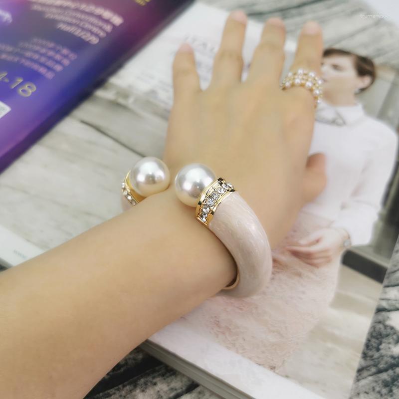 Bangle Imitation Pearl Bracelets Cuff Bangles For Women Charm Jewelry Oil-spot Glaze Zinc Alloy Statement Accessories UKMOCBangle Raym22
Bangle Imitation Pearl Bracelets Cuff Bangles For Women Charm Jewelry Oil-spot Glaze Zinc Alloy Statement Accessories UKMOCBangle Raym22
