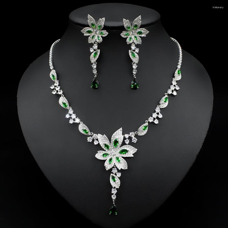 Necklace Earrings Set HIBRIDE 2PCS Leaf Flower Bridal Earring Cubic Zirconia Women Luxury Wedding Party Jewelry Bijoux Femme N-1055, Picture shown
Necklace Earrings Set HIBRIDE 2PCS Leaf Flower Bridal Earring Cubic Zirconia Women Luxury Wedding Party Jewelry Bijoux Femme N-1055, Picture shown