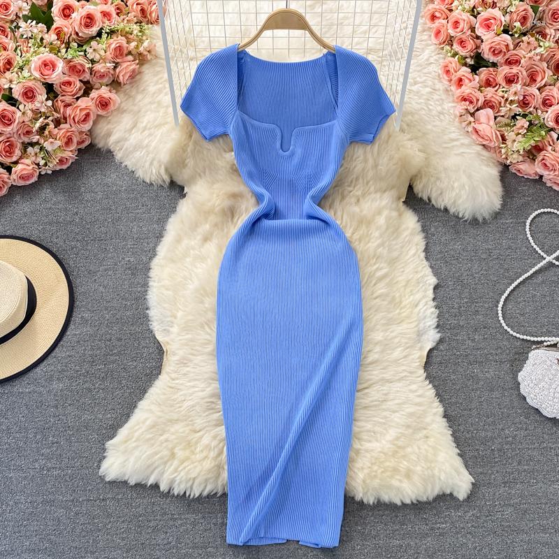 Casual Dresses Sexy Hip Short Sleeved Slim Fitting Red Square Knitted Dress Summer 2023 Vestidos Femme Elastic Solid Sweater Mini Female, Black
Casual Dresses Sexy Hip Short Sleeved Slim Fitting Red Square Knitted Dress Summer 2023 Vestidos Femme Elastic Solid Sweater Mini Female, Black