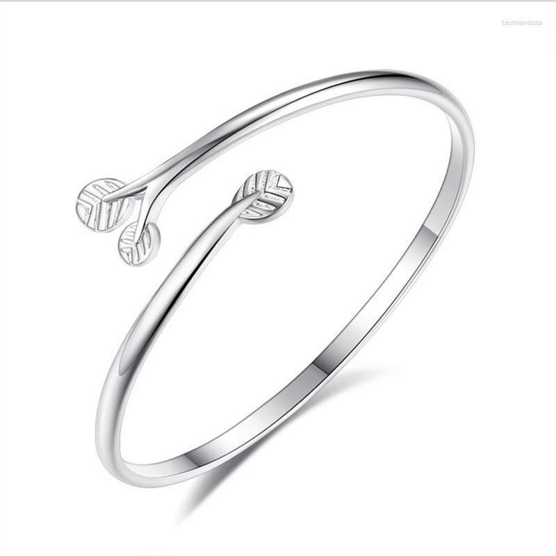 Bangle Fashion Silver Plated Women Bangles Jewelry Cute Leaf Girl Adjustable Bracelets For Christmas Gift Lady Bijou Raym22
Bangle Fashion Silver Plated Women Bangles Jewelry Cute Leaf Girl Adjustable Bracelets For Christmas Gift Lady Bijou Raym22