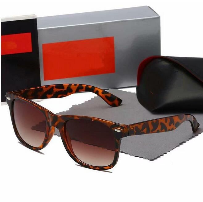 Men Sunglass Classic Brand Retro women Sunglasses Luxury Designer Eyewear Rays 2140 band eyeglasses UV400 Designers Adumbral Bans Sun Glasses Woman with Box Caes #88
Men Sunglass Classic Brand Retro women Sunglasses Luxury Designer Eyewear Rays 2140 band eyeglasses UV400 Designers Adumbral Bans Sun Glasses Woman with Box Caes #88