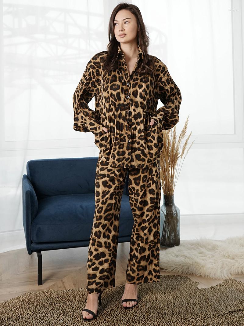 Women's Tracksuits Chiffon Leopard Women Two Piece Set Summer 2 Tracksuit Loungewear Top And Pants Suit Matching For 2023
Women's Tracksuits Chiffon Leopard Women Two Piece Set Summer 2 Tracksuit Loungewear Top And Pants Suit Matching For 2023