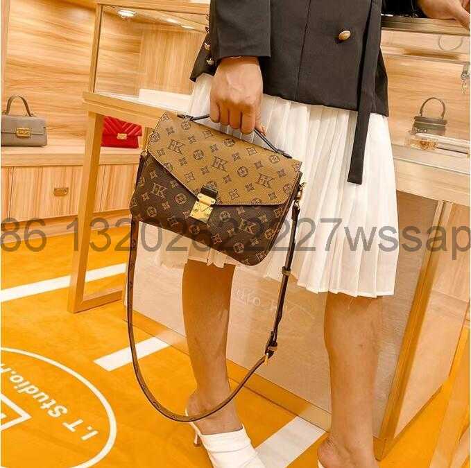 Postman bag High Quality Bag Handbag women shoulder bags Sale Discount Genuine leather match pattern Date code Serial number Shoulder damier letters plaid, Khaki grid
Postman bag High Quality Bag Handbag women shoulder bags Sale Discount Genuine leather match pattern Date code Serial number Shoulder damier letters plaid, Khaki grid
