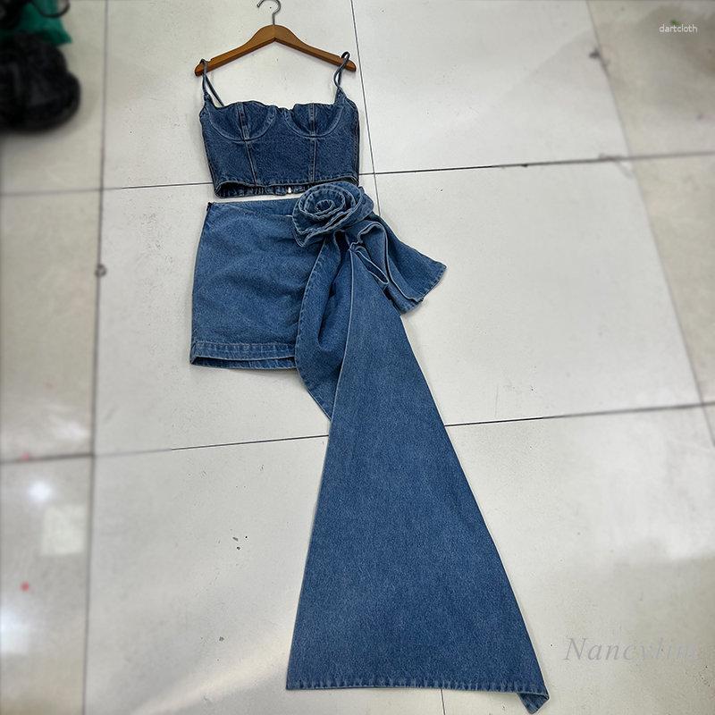 Skirts 2023 Summer Denimwear Sets 2 Piece Set Fashion Cool Street Camisole Three-Dimensional Flower Ribbon Denim Skirt Ins, Only top
Skirts 2023 Summer Denimwear Sets 2 Piece Set Fashion Cool Street Camisole Three-Dimensional Flower Ribbon Denim Skirt Ins, Only top