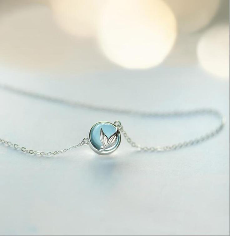 New sterling silver jewelry fashion creative beautiful women039s luxury pendant necklace mermaid blue crystal designer necklace1611058
New sterling silver jewelry fashion creative beautiful women039s luxury pendant necklace mermaid blue crystal designer necklace1611058