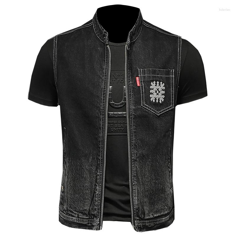 Men' Vests 2023 Spring Jean Jacket Men Denim Vest Coats Black Slim Sleeveless Motorcycle Bomber Style Street Waistcoat Coat Cowboy Brand
Men' Vests 2023 Spring Jean Jacket Men Denim Vest Coats Black Slim Sleeveless Motorcycle Bomber Style Street Waistcoat Coat Cowboy Brand