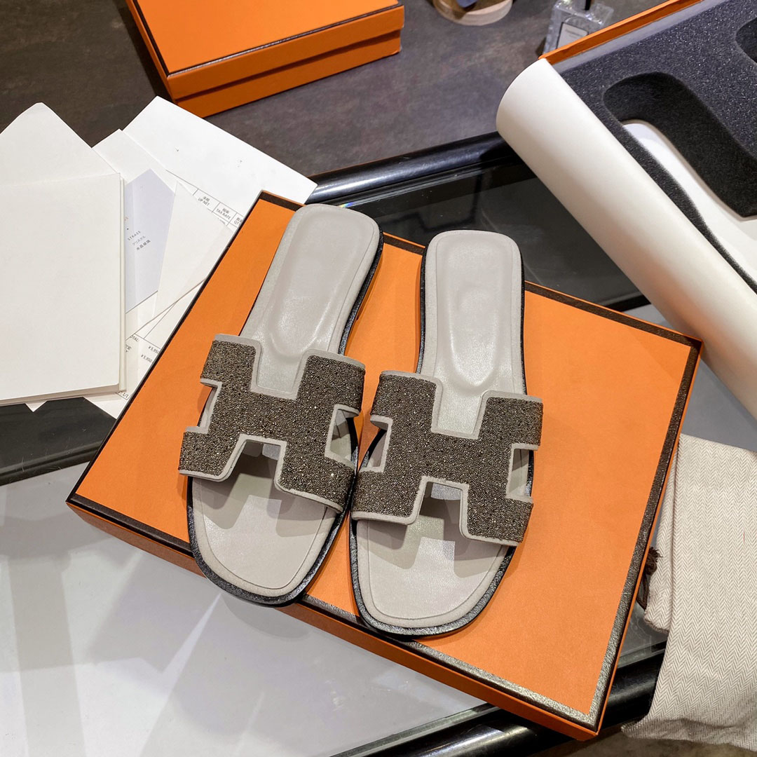 Oran Sandal Women Summer Slippers Patent Leather Lychee Crocodile Skin Maroon Fonce Khaki Triple White Brown Classic Black Men Slides Fashion Sandals, 12
Oran Sandal Women Summer Slippers Patent Leather Lychee Crocodile Skin Maroon Fonce Khaki Triple White Brown Classic Black Men Slides Fashion Sandals, 12