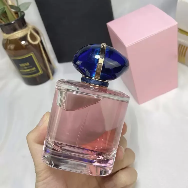 parfum woman perfume 90ml women spray lady charming fragrances floral notes high quality
parfum woman perfume 90ml women spray lady charming fragrances floral notes high quality