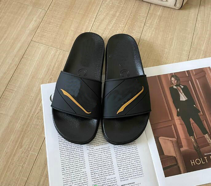 Beach slippers fashion Thick bottom designer Women Shoes Cartoon Alphabet lady Platform Leather Heels letter Slides sexy High heel Sandals Large hy567
Beach slippers fashion Thick bottom designer Women Shoes Cartoon Alphabet lady Platform Leather Heels letter Slides sexy High heel Sandals Large hy567