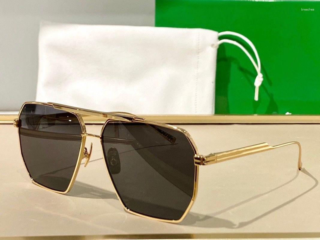 Sunglasses Mens For Women 1012 Men Sun Glasses Womens Fashion Style Protects Eyes UV400 Lens Top Quality With Case
Sunglasses Mens For Women 1012 Men Sun Glasses Womens Fashion Style Protects Eyes UV400 Lens Top Quality With Case