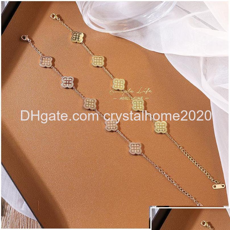 Charm Bracelets Luxury Clover Bracelet Gold Plated Stainless Steel Necklace Earring For Gift Drop Delivery Jewelry Ot Dhmup
Charm Bracelets Luxury Clover Bracelet Gold Plated Stainless Steel Necklace Earring For Gift Drop Delivery Jewelry Ot Dhmup