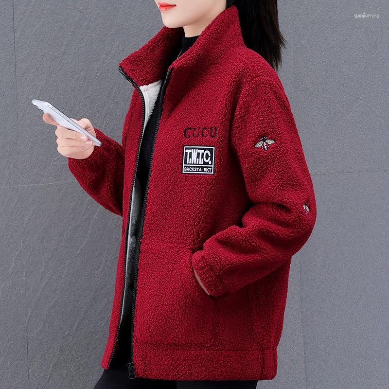 Women's Jackets Velvet Thickened Spring And Autumn Women's Stand Collar Zipper Cardigan Coat Hooded Lamb, 3004 red
Women's Jackets Velvet Thickened Spring And Autumn Women's Stand Collar Zipper Cardigan Coat Hooded Lamb, 3004 red
