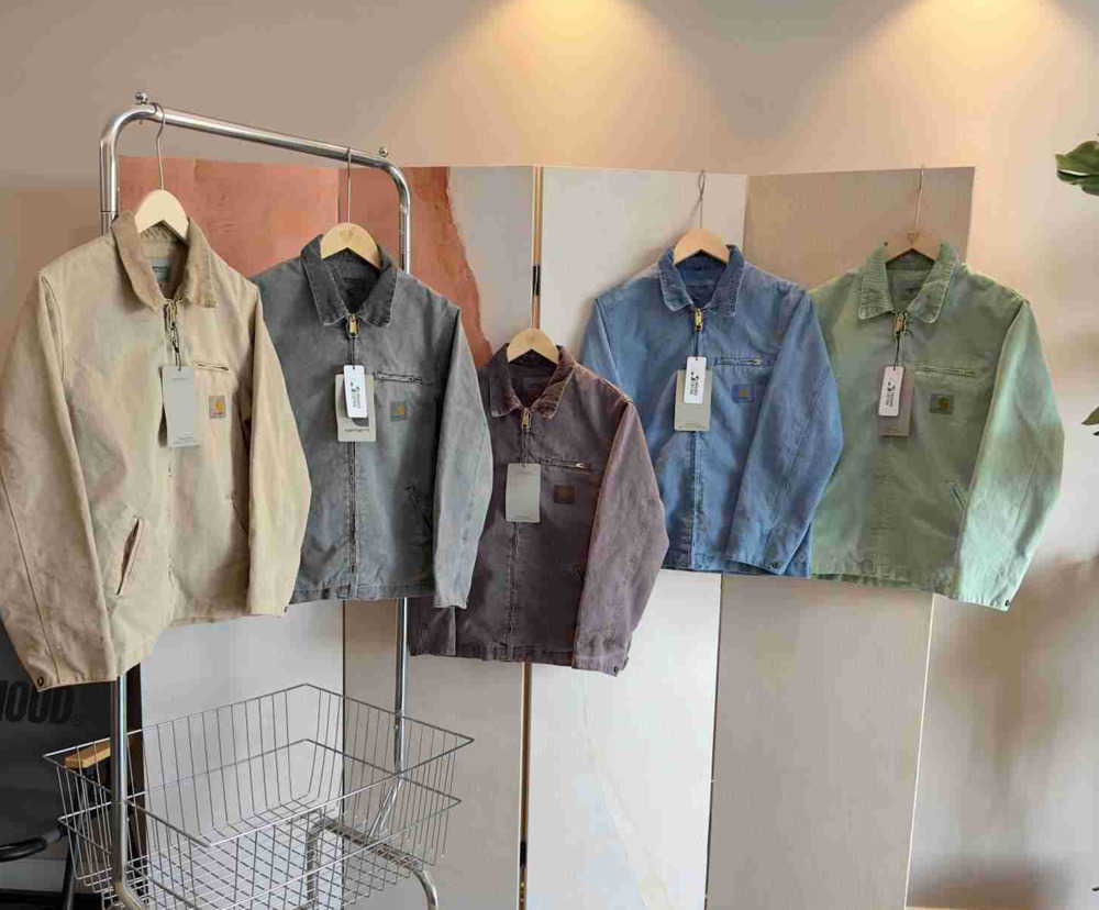 2023 Men's Jackets Work Clothes Fashion Brand Carhart Canvas Washable Wax Dyed Detroit Jacket Coat American Style Workwear Label27, Black
2023 Men's Jackets Work Clothes Fashion Brand Carhart Canvas Washable Wax Dyed Detroit Jacket Coat American Style Workwear Label27, Black