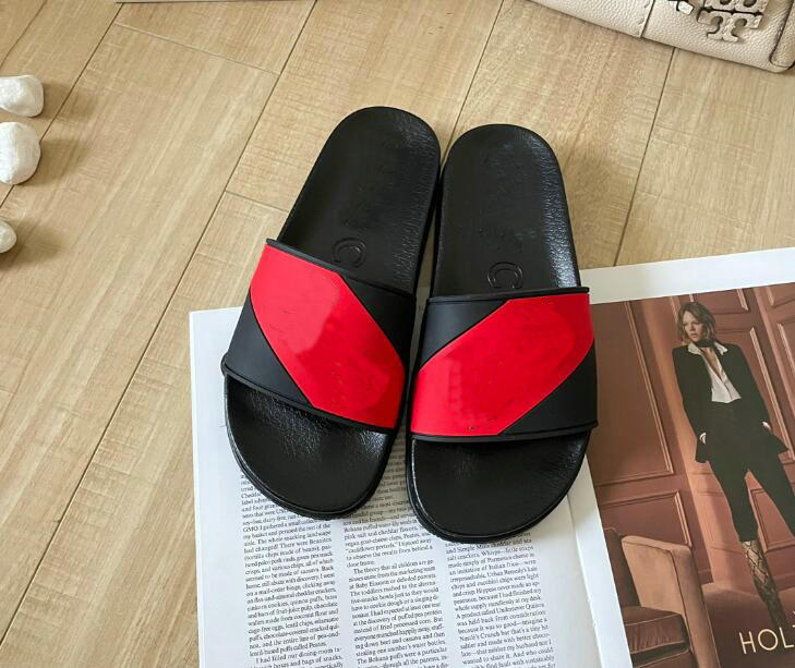 Beach slippers fashion Thick bottom designer Women Shoes Cartoon Alphabet lady Platform Leather Heels letter Slides sexy High heel Sandals Large 4r4e 
Beach slippers fashion Thick bottom designer Women Shoes Cartoon Alphabet lady Platform Leather Heels letter Slides sexy High heel Sandals Large 4r4e