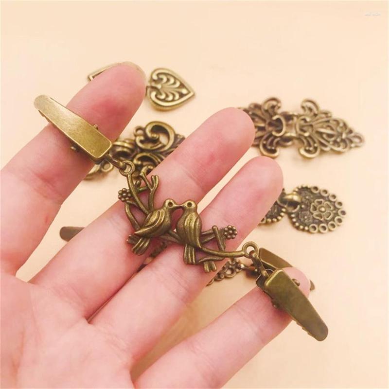 Brooches 6 Sets Of Cape Clip Bird Cardigan Skirt Sweater Fashion Collar Wedding Gift Accessories Wholesale
Brooches 6 Sets Of Cape Clip Bird Cardigan Skirt Sweater Fashion Collar Wedding Gift Accessories Wholesale