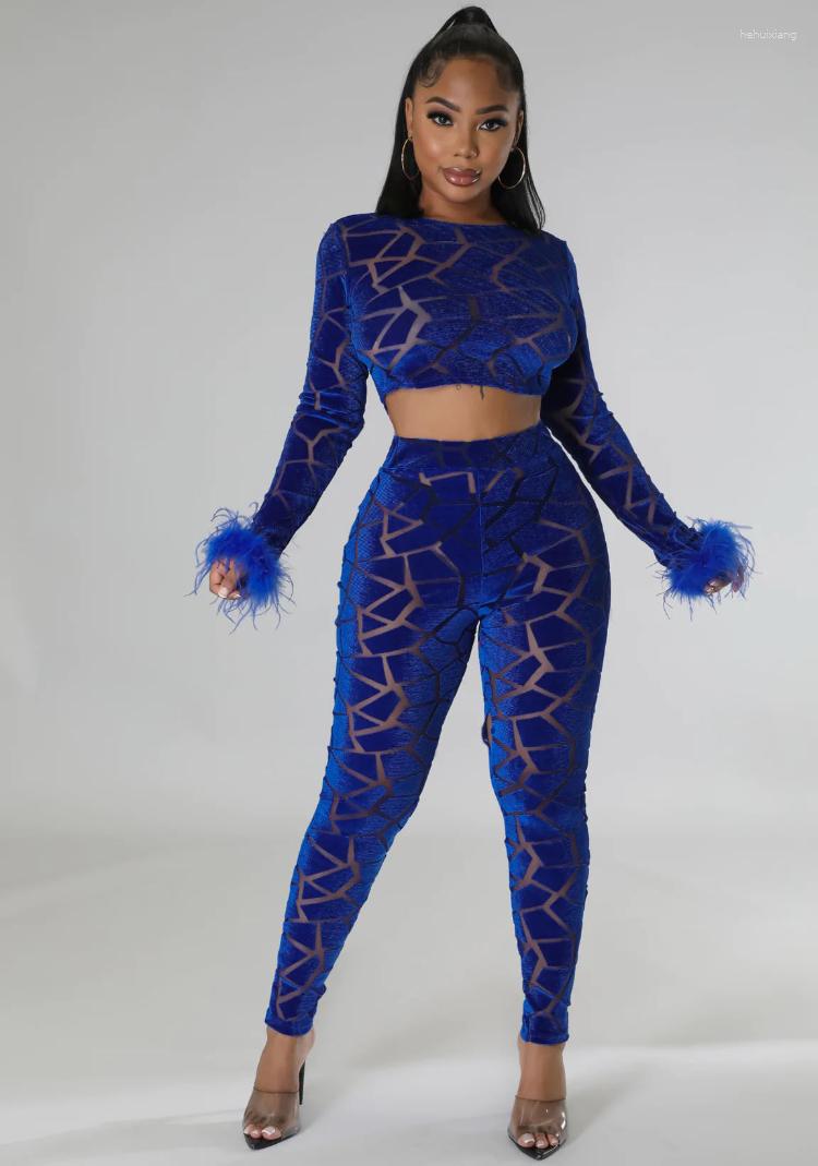 Women' Two Piece Pants KEXU Active Flocking Outfit For Women 2023 Autumn Winter Suit And Fur Hem Feathers Long Sleeve T-shirt Tracksuit, Black
Women' Two Piece Pants KEXU Active Flocking Outfit For Women 2023 Autumn Winter Suit And Fur Hem Feathers Long Sleeve T-shirt Tracksuit, Black