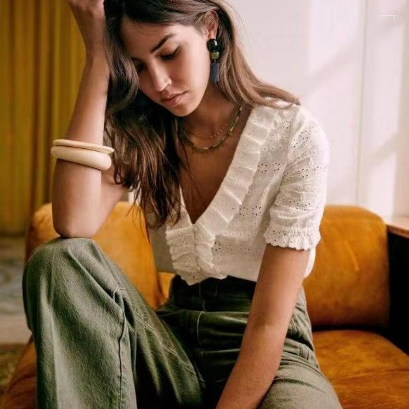 Women's Blouses 2023 Spring And Summer Special Offer Women Sweet V-neck Embroidery Hollow Lace Ruffle Cotton Short-sleeved Shirt, White
Women's Blouses 2023 Spring And Summer Special Offer Women Sweet V-neck Embroidery Hollow Lace Ruffle Cotton Short-sleeved Shirt, White
