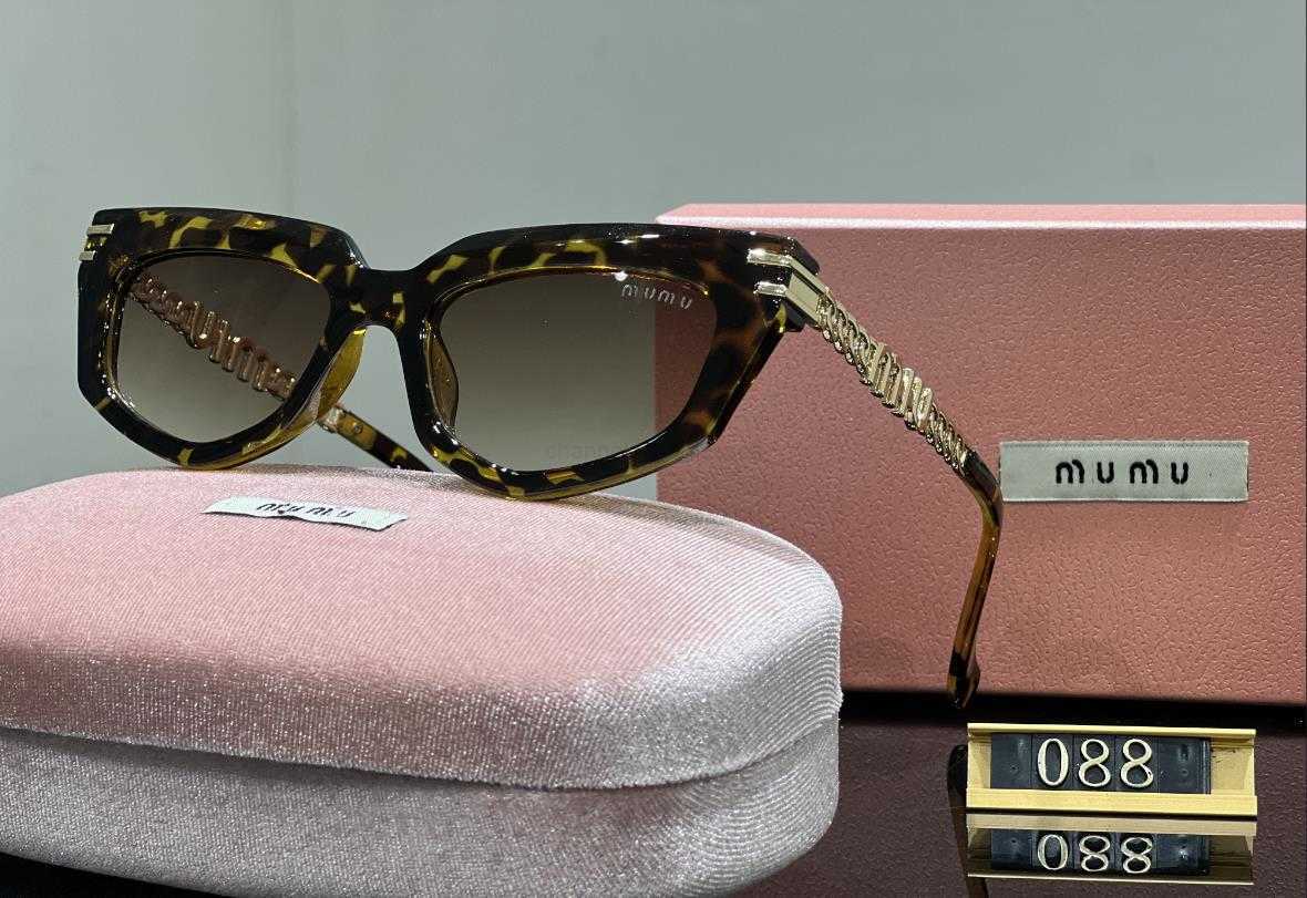 Luxury Miu Sunglasses Retro Cat Eyes Women's Sunglasses Fashion Trend Cross border Glasses Women's Metal Hollow Chain Men's Goggles sun glasses for woman 12TUT
Luxury Miu Sunglasses Retro Cat Eyes Women's Sunglasses Fashion Trend Cross border Glasses Women's Metal Hollow Chain Men's Goggles sun glasses for woman 12TUT