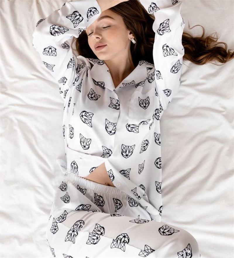 Women' Sleepwear 2023 Fashion Print Pajamas Set Satin Full Sleeve Button Shirt With Long Pants Two Pieces Suit Casual Soft Loungewear, Style 2
Women' Sleepwear 2023 Fashion Print Pajamas Set Satin Full Sleeve Button Shirt With Long Pants Two Pieces Suit Casual Soft Loungewear, Style 2