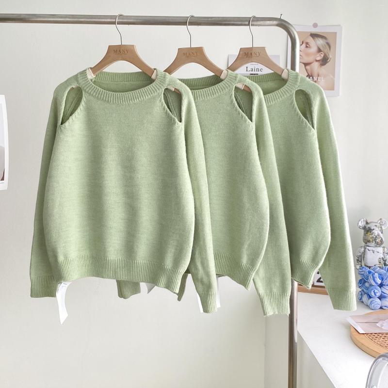 Women's Sweaters Matcha Green Shoulder Hollowed Out Sweater Round-Necked Knitted Blouse For Women's Autumn Wear
Women's Sweaters Matcha Green Shoulder Hollowed Out Sweater Round-Necked Knitted Blouse For Women's Autumn Wear