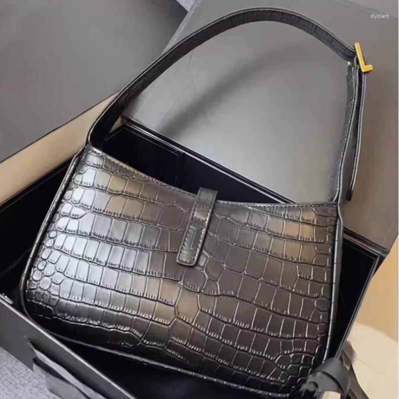 Evening Bags Women's Bag Underarm Leather Niche Design Senior Sense Trend All-match, Black
Evening Bags Women's Bag Underarm Leather Niche Design Senior Sense Trend All-match, Black