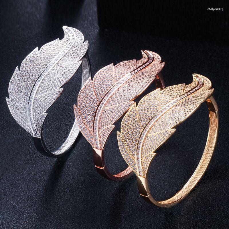 Bangle Zircons Women Wedding Jewelry Cubic Zirconia Leaf Shape Big Wide African Dubai Rose Gold Open Bangles
Bangle Zircons Women Wedding Jewelry Cubic Zirconia Leaf Shape Big Wide African Dubai Rose Gold Open Bangles
