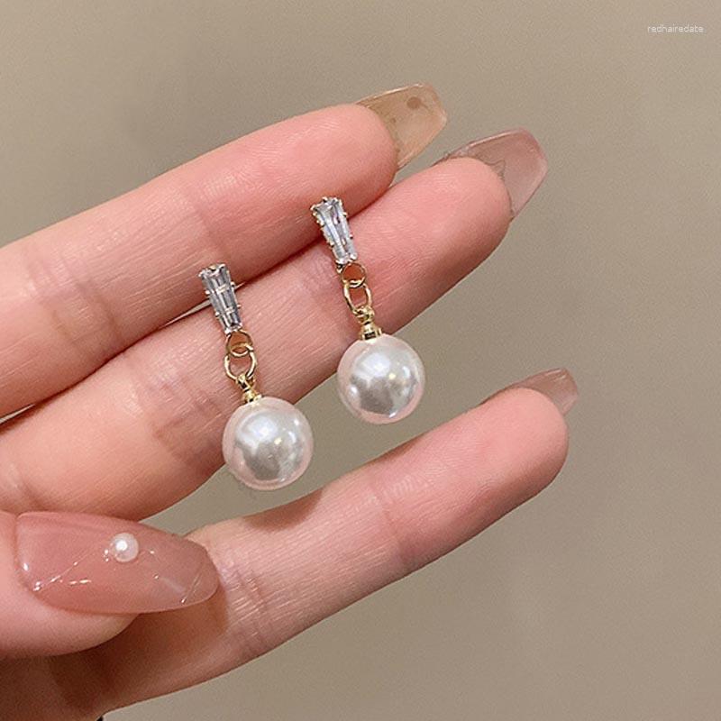 Dangle Earrings Korea Design Fashion Jewelry Gold Color Luxury Zircon Imitation Pearl Elegant Women's Party Accessories
Dangle Earrings Korea Design Fashion Jewelry Gold Color Luxury Zircon Imitation Pearl Elegant Women's Party Accessories