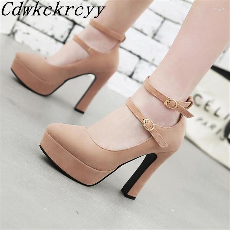 Dress Shoes Spring Autumn Pattern Fashion Round Head Super High Heel Waterproof Women Black Thick Bottom Sexy Banquet
Dress Shoes Spring Autumn Pattern Fashion Round Head Super High Heel Waterproof Women Black Thick Bottom Sexy Banquet
