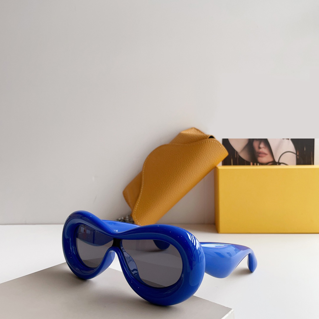 Inflated Mask Sunglasses Blue Men Women Summer Sunnies gafas de sol Designers Sunglasses Shades Occhiali da sole UV400 Eyewear
Inflated Mask Sunglasses Blue Men Women Summer Sunnies gafas de sol Designers Sunglasses Shades Occhiali da sole UV400 Eyewear
