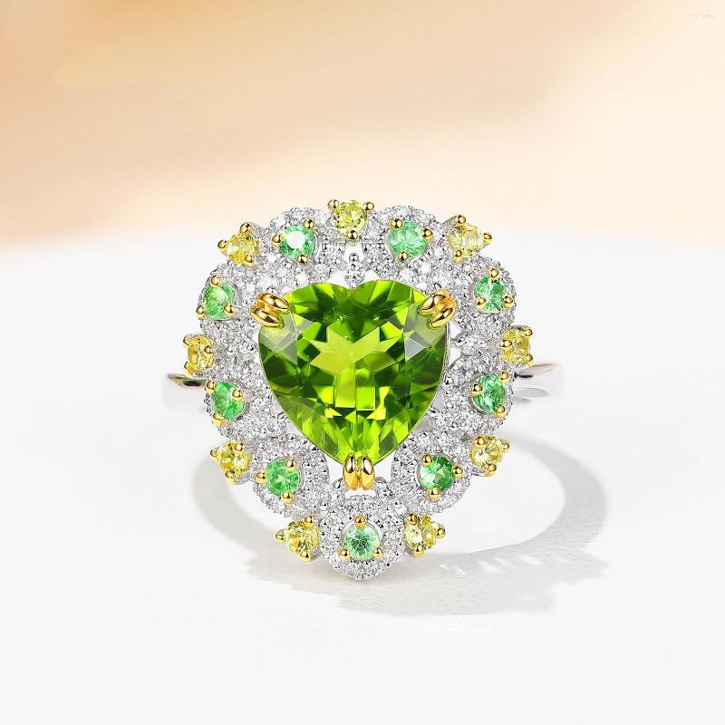 Cluster Rings High Quality Green Peridot Ring 925 Silver Micro-set Color Treasure Opening Female Party Gift
Cluster Rings High Quality Green Peridot Ring 925 Silver Micro-set Color Treasure Opening Female Party Gift