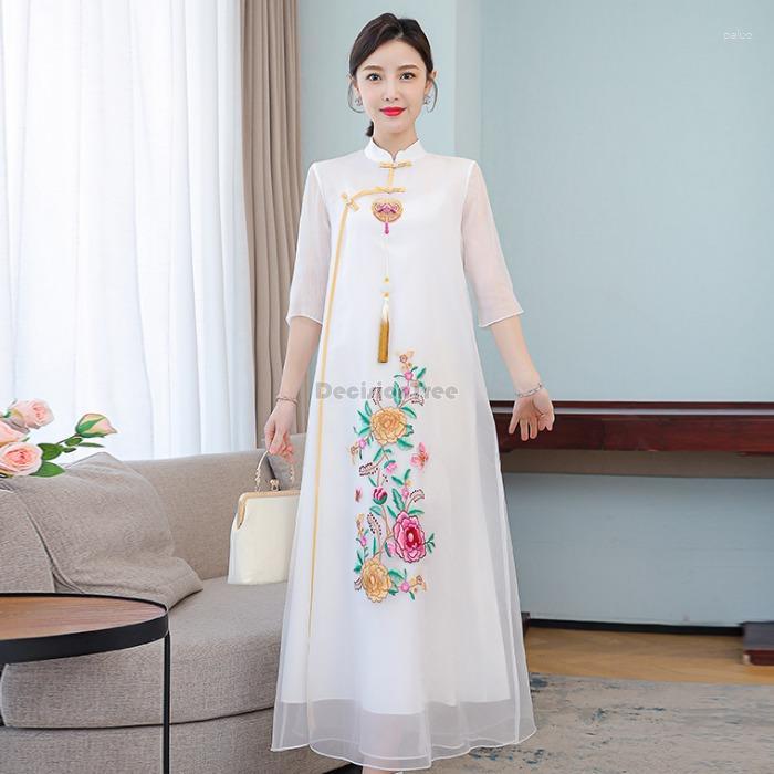 Ethnic Clothing Summer Chiffon Dress Chinese Style Cheongsam Improved Vintage Flower Embroidery Half Sleeve Stand Collar Long
Ethnic Clothing Summer Chiffon Dress Chinese Style Cheongsam Improved Vintage Flower Embroidery Half Sleeve Stand Collar Long
