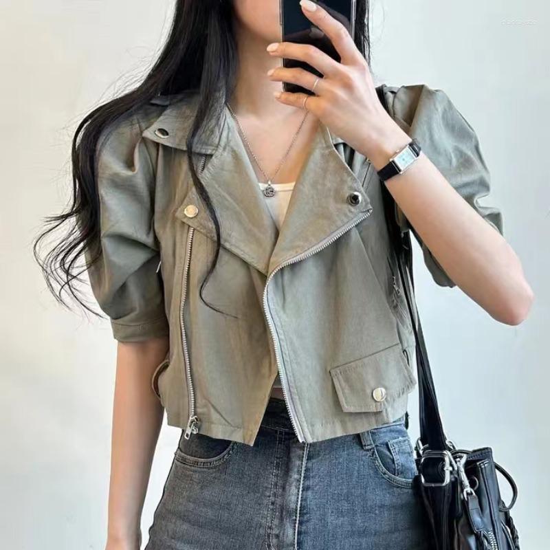Women's Jackets Harajuku White Short Sleeve Women Clothing Chaqueta Mujer Y2k Bomber Jacket Sense Design Coats Zipper Tops Grunge, Black
Women's Jackets Harajuku White Short Sleeve Women Clothing Chaqueta Mujer Y2k Bomber Jacket Sense Design Coats Zipper Tops Grunge, Black