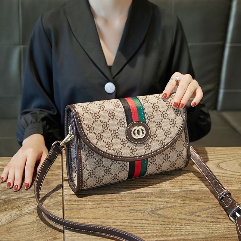 Luxurys Designers Bag Handbag Women bag Handbags Crossbody Soho guccis Shoulder Bags Leather Messenger Bags Purse woman Crossbody bags female
Luxurys Designers Bag Handbag Women bag Handbags Crossbody Soho guccis Shoulder Bags Leather Messenger Bags Purse woman Crossbody bags female