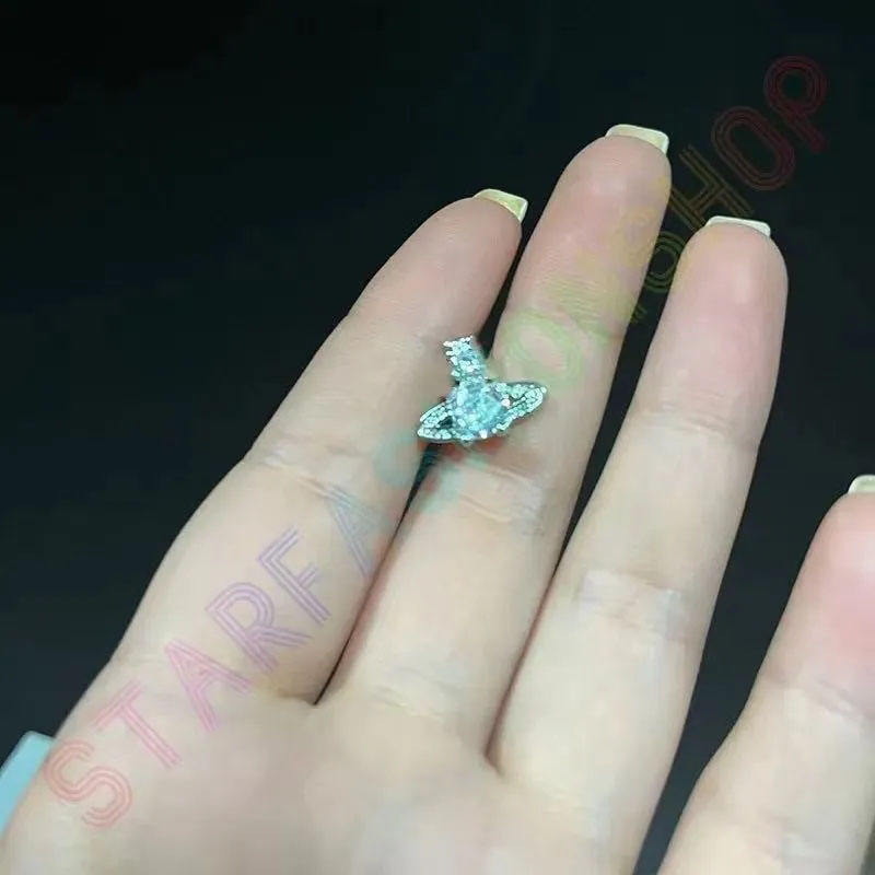 Luxury Designer Geometric Famous Women Round Crystal Rhinestone Pearl Earrings Wedding Party Jewelry With box0001212
Luxury Designer Geometric Famous Women Round Crystal Rhinestone Pearl Earrings Wedding Party Jewelry With box0001212
