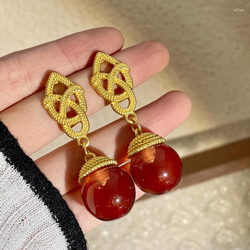 Stud Earrings Pearl Senior Sense Niche Exaggerated Personality Autumn And Winter Long Fashion Temperament Ear Studs
Stud Earrings Pearl Senior Sense Niche Exaggerated Personality Autumn And Winter Long Fashion Temperament Ear Studs